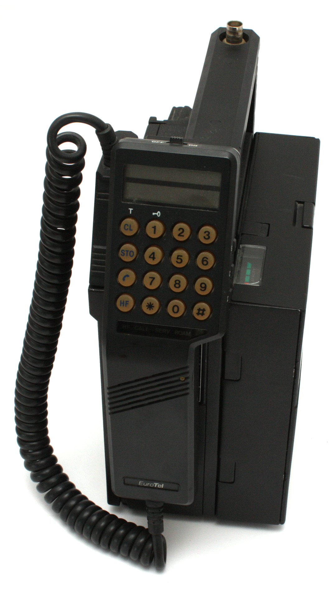 Kufříkový mobilní telefon Nokia Talkman v české verzi pro síť NMT